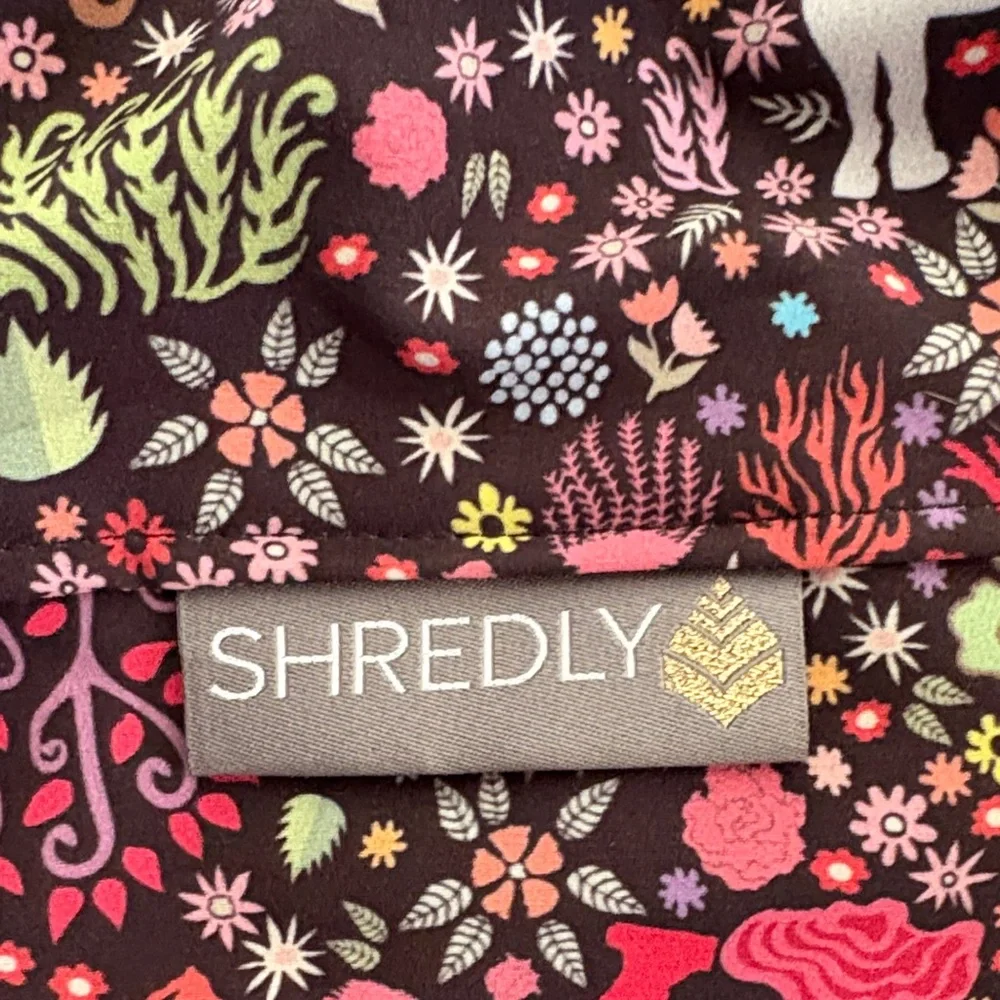 Vibrant Nature-Inspired Tote Bag - Picture 2 of 2